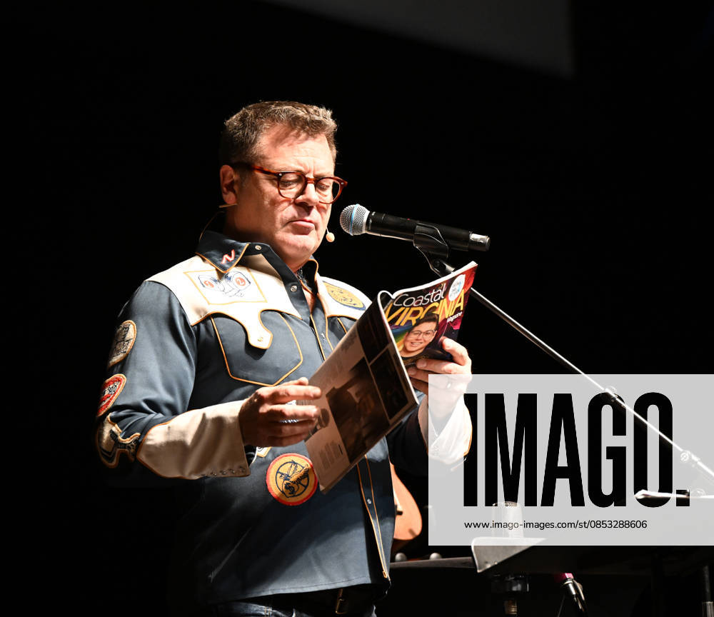 NICK OFFERMAN brings his Big Woodchuck Tour to the Sandler Center in Virginia Beach, Virginia on 10 April 2026. Photo . Â Virginia Beach USA - ZUMAm90_ 20260411_zap_m90_002