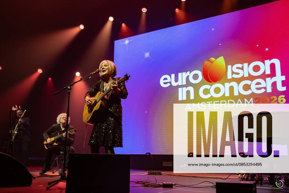 AMSTERDAM - Lenny Kuhr performs her iconic winning song De Troubadour for the last time at AFAS Live during Eurovision in Concert. During the concert, various participants perform their entries for the Song Contest. ANP PAUL BERGEN netherlands out - belgium out
