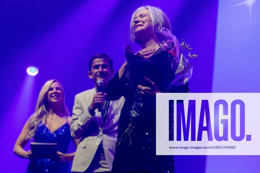 AMSTERDAM - Lenny Kuhr performs her iconic winning song De Troubadour for the last time at AFAS Live during Eurovision in Concert. During the concert, various participants perform their entries for the Song Contest. ANP PAUL BERGEN netherlands out - belgium out