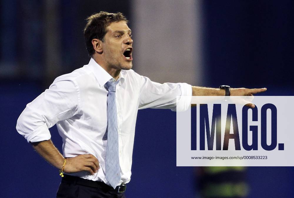 FUSSBALL - EURO 2012 Quali, CRO vs ISR ZAGREB,KROATIEN,06.SEP.11 - FUSSBALL - UEFA Europameisterschaft 2012, Qualifikation, Laenderspiel, Kroatien vs Israel. Bild zeigt Teamchef Slaven Bilic (CRO).