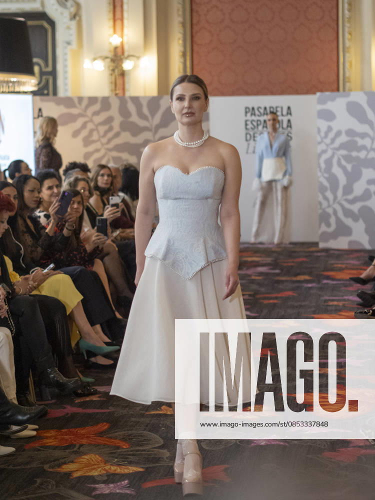 MADRID, SPAIN - APRIL 12: A model showcases a creation by MODA DE NATA during the Pasarela Espao±ola LimeLife at Casino Gran Via on April 12, 2026 in Madrid, Spain. Madrid Spain - ZUMAh199 20260412_zip_h199_001