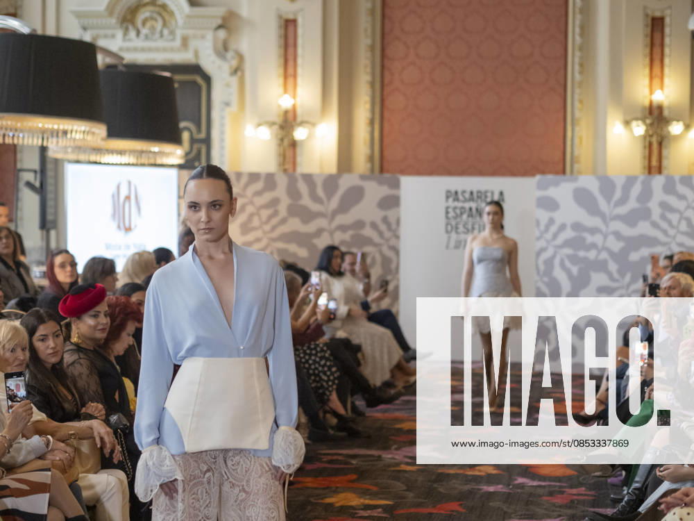 MADRID, SPAIN - APRIL 12: A model showcases a creation by MODA DE NATA during the Pasarela Espao±ola LimeLife at Casino Gran Via on April 12, 2026 in Madrid, Spain. Madrid Spain - ZUMAh199 20260412_zip_h199_003