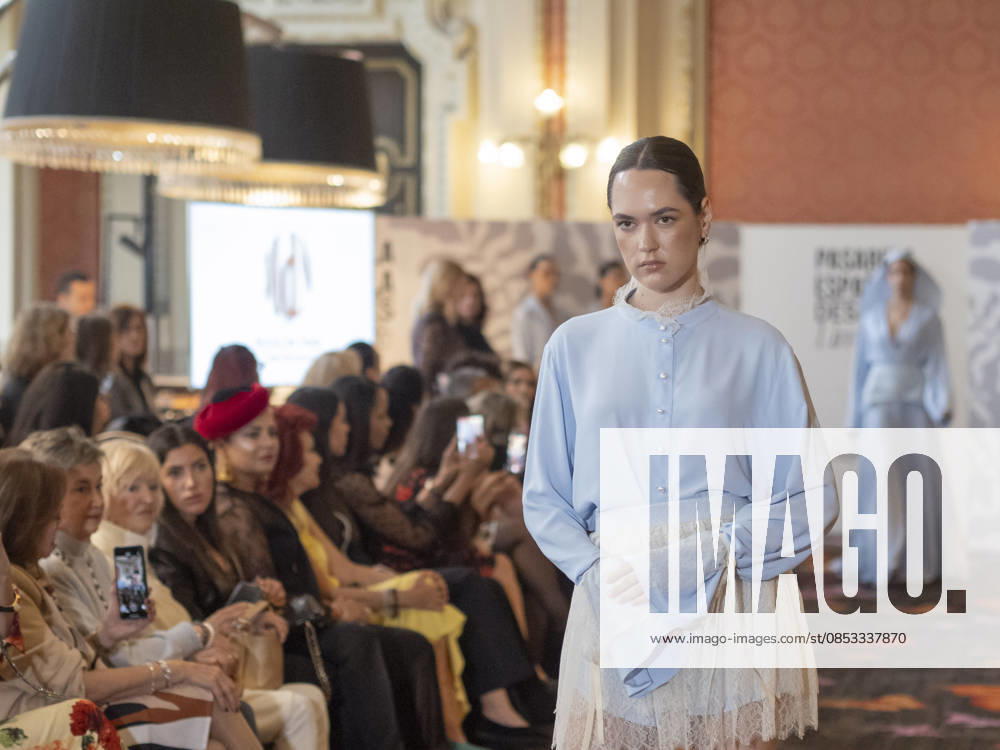MADRID, SPAIN - APRIL 12: A model showcases a creation by MODA DE NATA during the Pasarela Espao±ola LimeLife at Casino Gran Via on April 12, 2026 in Madrid, Spain. Madrid Spain - ZUMAh199 20260412_zip_h199_005