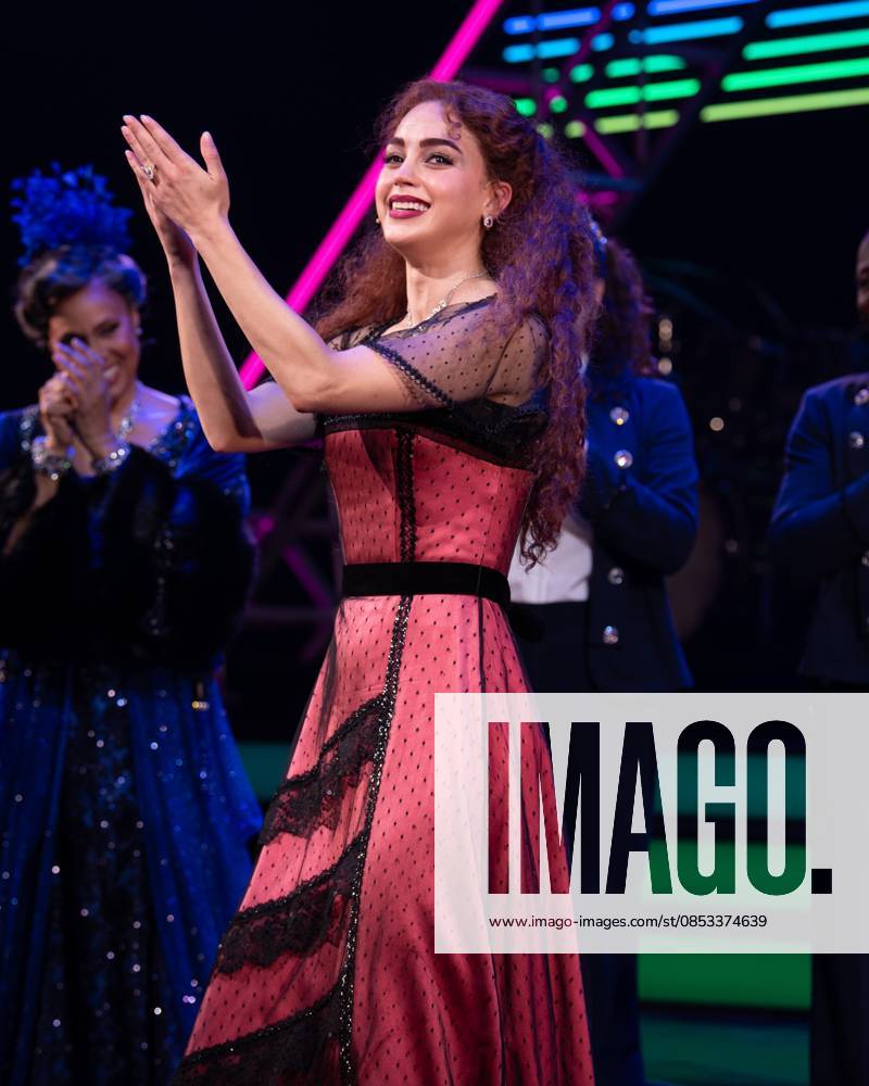Melissa Barrera on stage for TITANIQUE Opening Night on Broadway Curtain Call, St. James Theatre, New York, NY, April 12, 2026. Photo By: Simon Lindenblatt Everett Collection TITANIQUE Opening Night on Broadway Curtain Call PUBLICATIONXNOTxINxCANxCHNxFRAxITAxJPNxNORxPOLxRUSxESPxUKxUSA