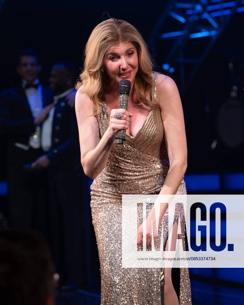 Marla Mindelle on stage for TITANIQUE Opening Night on Broadway Curtain Call, St. James Theatre, New York, NY, April 12, 2026. Photo By: Simon Lindenblatt Everett Collection TITANIQUE Opening Night on Broadway Curtain Call PUBLICATIONXNOTxINxCANxCHNxFRAxITAxJPNxNORxPOLxRUSxESPxUKxUSA