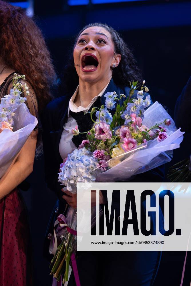Kristina Leopold on stage for TITANIQUE Opening Night on Broadway Curtain Call, St. James Theatre, New York, NY, April 12, 2026. Photo By: Simon Lindenblatt Everett Collection TITANIQUE Opening Night on Broadway Curtain Call PUBLICATIONXNOTxINxCANxCHNxFRAxITAxJPNxNORxPOLxRUSxESPxUKxUSA