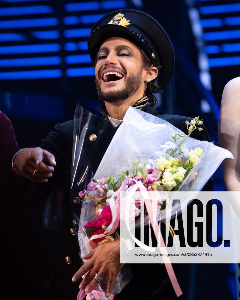 Frankie Grande on stage for TITANIQUE Opening Night on Broadway Curtain Call, St. James Theatre, New York, NY, April 12, 2026. Photo By: Simon Lindenblatt Everett Collection TITANIQUE Opening Night on Broadway Curtain Call PUBLICATIONXNOTxINxCANxCHNxFRAxITAxJPNxNORxPOLxRUSxESPxUKxUSA