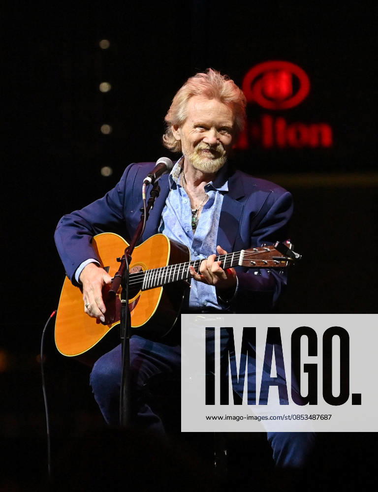 2026 CMA Triple Play Awards Lee Roy Parnell onstage at the 2026 CMA Triple Play Awards at the Country Music Hall of Fame and Museum on April 13, 2026 in Nashville, TN. Nashville Country Music Hall of Fame and Museum Tennessee USA
