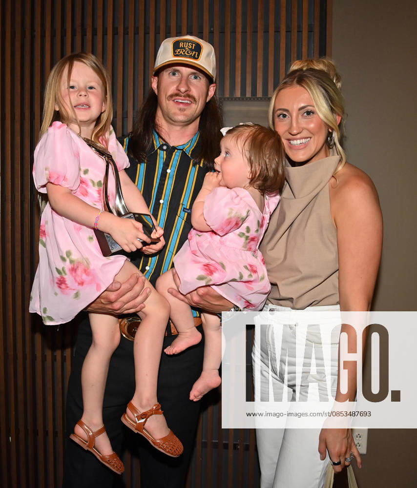 2026 CMA Triple Play Awards Willie Morgan, John Morgan, Anita Morgan and Hailey Rae Morgan at the 2026 CMA Triple Play Awards held at the Country Music Hall of Fame and Museum on April 13, 2026 in Nashville, TN. Nashville Country Music Hall of Fame and Museum Tennessee USA