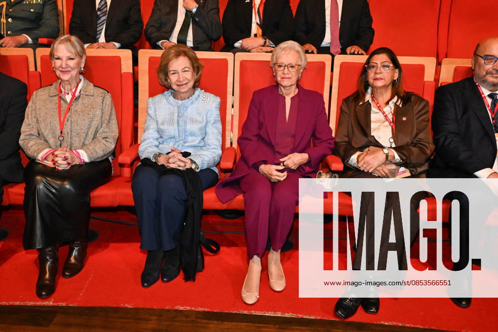 Royals At 37th Global Conference of Alzheimer Disease International - Lyon Princess Muna Al Hussein, Queen Sofía of Spain attending the 37th Global Conference of Alzheimer’s Disease International (ADI) in Lyon, France on April 14, 2026. Photo by Julien Reynaud APS-Medias ABACAPRESS.COM Lyon France