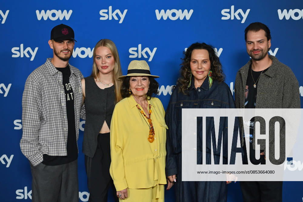 From left Nino OCHSENKNECHT SIFKOVITS, Cheyenne OCHSENKNECHT SIFKOVITS, Baerbel WIERICHS,Natascha OCHSENKNECHT, Jimi Blue OCHSENKNECHT, Munich program presentation SKY SPOTLIGHT, Sky Originals on 15 04 2026 at the Hotel Bayerischer Hof