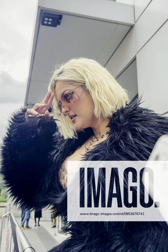 Singer Bebe Rexha arrives at the NRJ studios in Paris, France, April 15, 2026 Jack Bussat Bestimage Singer Bebe Rexha was seen in Paris as she attended an NRJ music émission Paris France