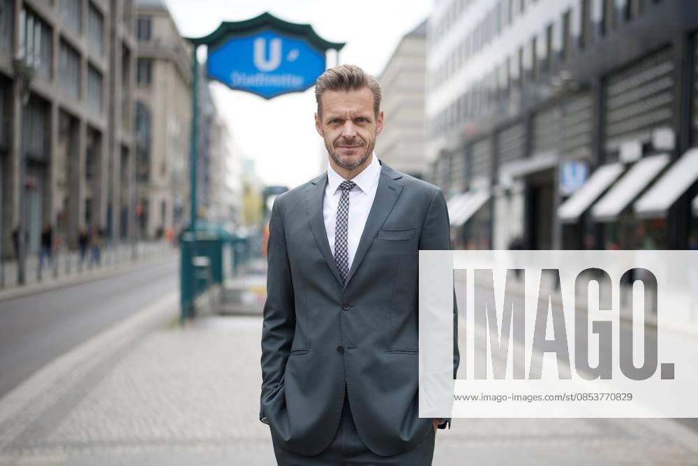 Florian Schroeder The German author, cabaret artist and columnist Florian Schroeder, recorded during an interview with Morgenpost Deutschland Berlin Berlin Copyright JoergxCarstensen