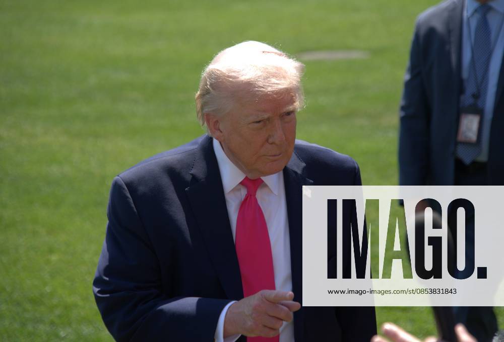 (260416) -- WASHINGTON, April 16, 2026 -- U.S. President Donald Trump speaks to the press on the South Lawn of the White House in Washington, D.C., the United States, April 16, 2026. Trump said Thursday he would consider visiting Pakistan if a peace deal is reached between the United States and Iran to end the weekslong conflict. (Photo by Li Yuanqing Xinhua) U.S.-WASHINGTON, D.C.-WHITE HOUSE-TRUMP-IRAN-PEACE DEAL LixRui