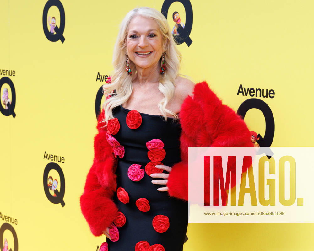 Vanessa Feltz attends Avenue Q press night at the Shaftesbury Theatre in London, UK on 16th April 2026 Vanessa Feltz attends Avenue Q press night at the Shaftesbury Theatre in London, UK on 16th April 2026, Credit:Manuela Langotsch Avalon United Kingdom, London, Shaftesbury Theatre