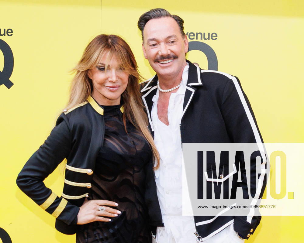 Lizzy Cundy and Craig Revel Horwood attend Avenue Q press night at the Shaftesbury Theatre in London, UK on 16th April 2026 Lizzy Cundy and Craig Revel Horwood attend Avenue Q press night at the Shaftesbury Theatre in London, UK on 16th April 2026, Credit:Manuela Langotsch Avalon United Kingdom, London, Shaftesbury Theatre