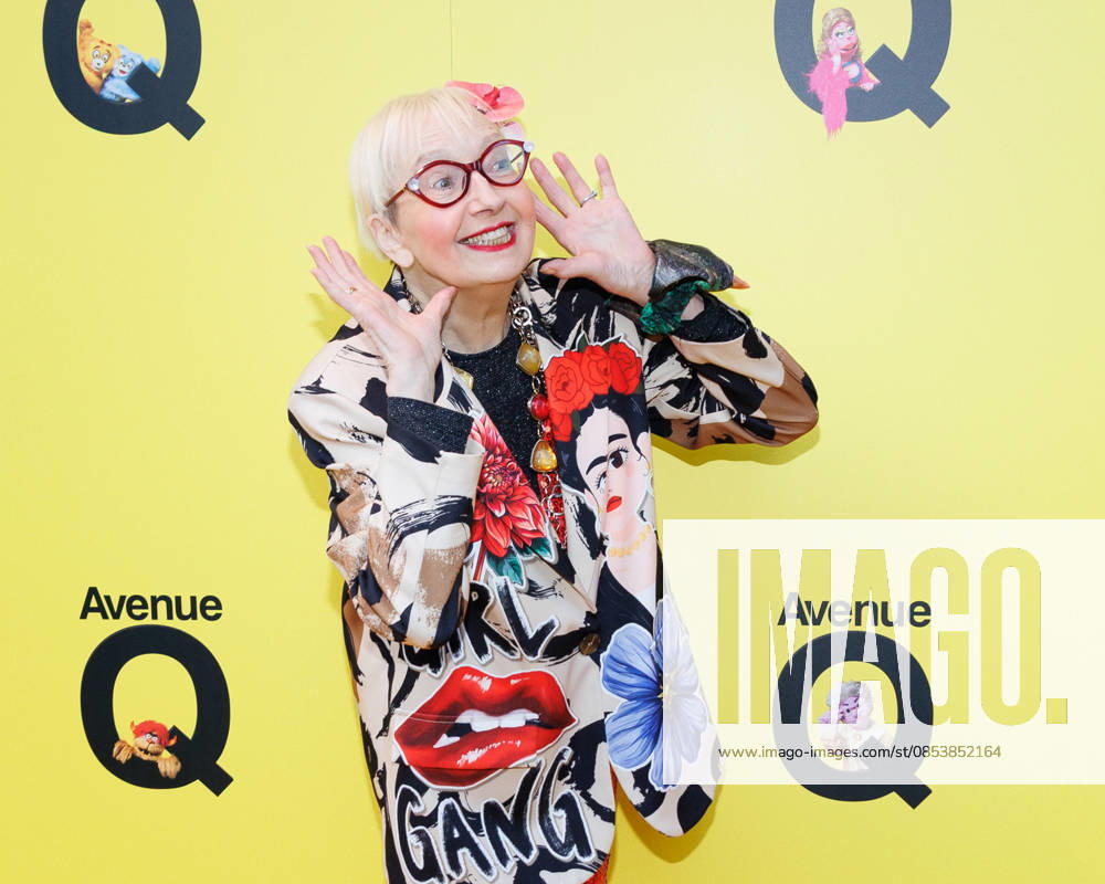 Su Pollard attends Avenue Q press night at the Shaftesbury Theatre in London, UK on 16th April 2026 Su Pollard attends Avenue Q press night at the Shaftesbury Theatre in London, UK on 16th April 2026, Credit:Manuela Langotsch Avalon United Kingdom, London, Shaftesbury Theatre