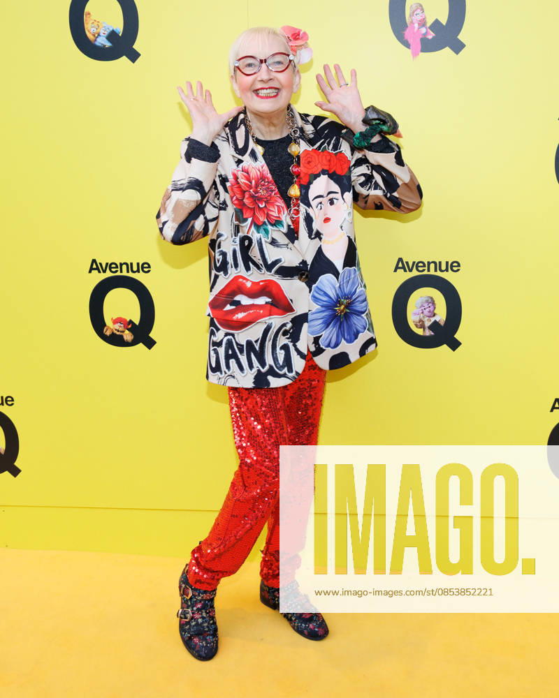 Su Pollard attends Avenue Q press night at the Shaftesbury Theatre in London, UK on 16th April 2026 Su Pollard attends Avenue Q press night at the Shaftesbury Theatre in London, UK on 16th April 2026, Credit:Manuela Langotsch Avalon United Kingdom, London, Shaftesbury Theatre