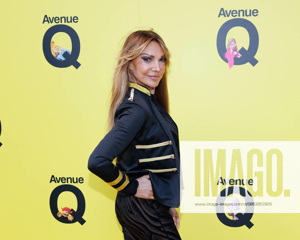 Lizzie Cundy attends Avenue Q press night at the Shaftesbury Theatre in London, UK on 16th April 2026 Lizzie Cundy attends Avenue Q press night at the Shaftesbury Theatre in London, UK on 16th April 2026, Credit:Manuela Langotsch Avalon United Kingdom, London, Shaftesbury Theatre