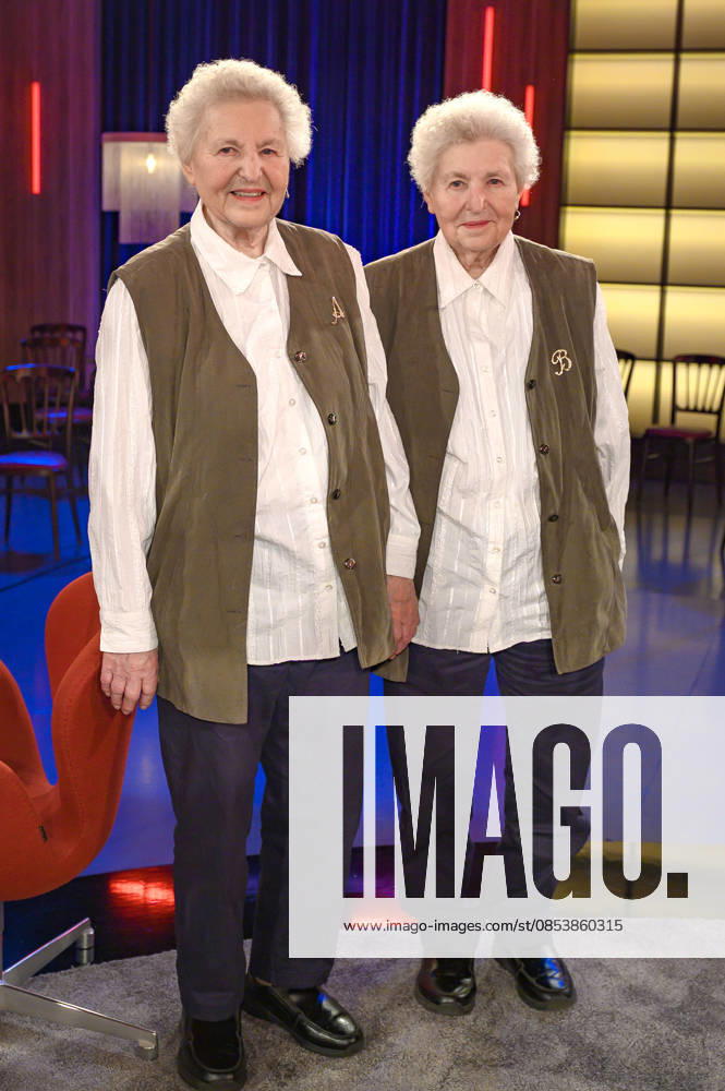 Annegret Miunske and Bärbel Sperling at the recording of the WDR talk show Kölner Treff in WDR Studio BS 3 Cologne, 16 04 2026 Foto:xW.xRanderathx xFuturexImagex koelner_treff_4356