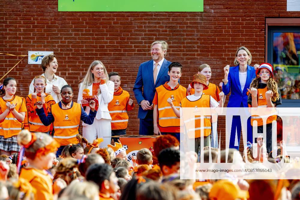 ZEEWOLDE - King Willem-Alexander will give the starting signal for the King s Games during the national opening at public primary school Panta Rhei and ICB Kaleidoscoop in Zeewolde. Traditionally, the King s Games start with the joint King s Breakfast. Subsequently, the King will open the games and visit various sports and games activities. ROBIN UTRECHT ANP netherlands out - belgium out