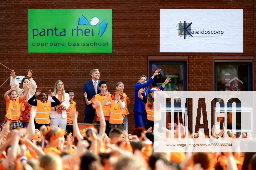 ZEEWOLDE - King Willem-Alexander during the national opening of the King s Games. The King visited public primary school Panta Rhei and ICB Kaleidoscoop, where he attended various sports and games activities after the King s Breakfast. RAMON VAN FLYMEN ANP netherlands out - belgium out