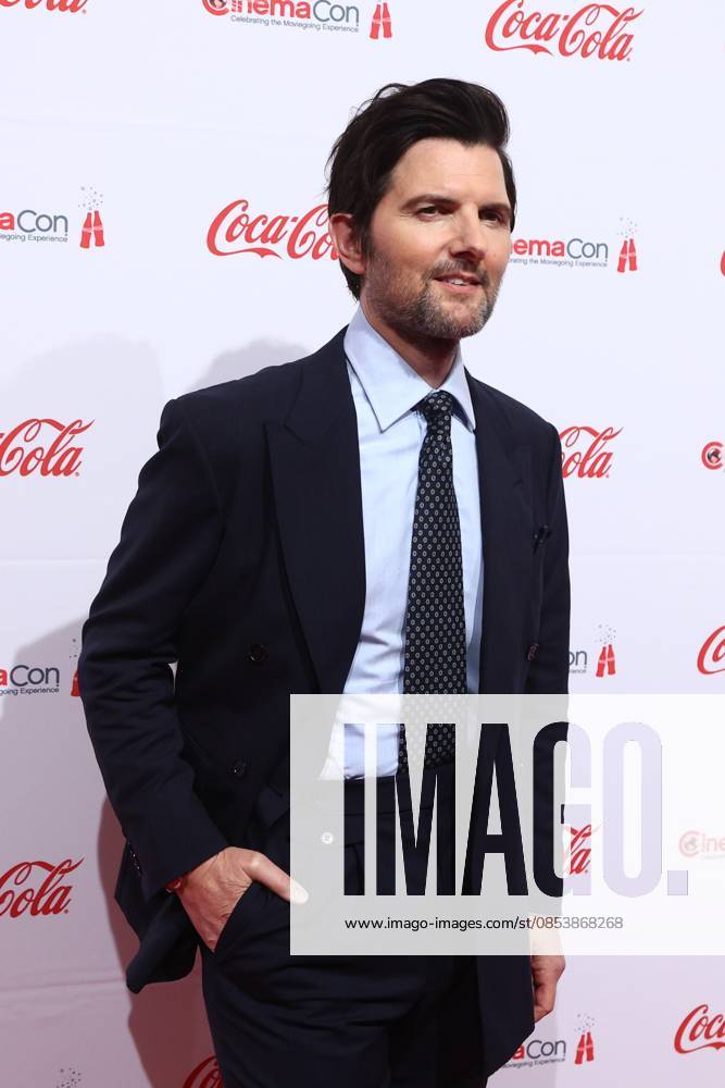Adam Scott at arrivals for CinemaCon 2026 Big Screen Achievement Awards, OMNIA Nightclub, The Dolby Colosseum, Caesars Palace, Las Vegas, NV, April 16, 2026. Photo By: JA Everett Collection CinemaCon 2026 Big Screen Achievement Awards PUBLICATIONXNOTxINxCANxCHNxFRAxITAxJPNxNORxPOLxRUSxESPxUKxUSA
