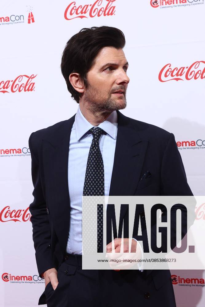 Adam Scott at arrivals for CinemaCon 2026 Big Screen Achievement Awards, OMNIA Nightclub, The Dolby Colosseum, Caesars Palace, Las Vegas, NV, April 16, 2026. Photo By: JA Everett Collection CinemaCon 2026 Big Screen Achievement Awards PUBLICATIONXNOTxINxCANxCHNxFRAxITAxJPNxNORxPOLxRUSxESPxUKxUSA