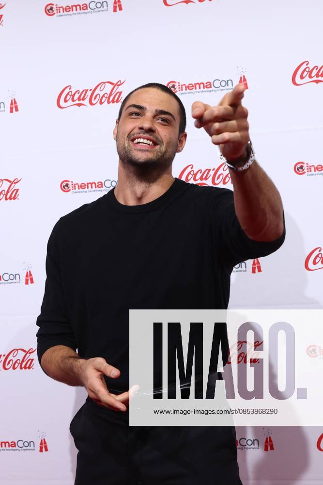 Noah Centineo at arrivals for CinemaCon 2026 Big Screen Achievement Awards, OMNIA Nightclub, The Dolby Colosseum, Caesars Palace, Las Vegas, NV, April 16, 2026. Photo By: JA Everett Collection CinemaCon 2026 Big Screen Achievement Awards PUBLICATIONXNOTxINxCANxCHNxFRAxITAxJPNxNORxPOLxRUSxESPxUKxUSA