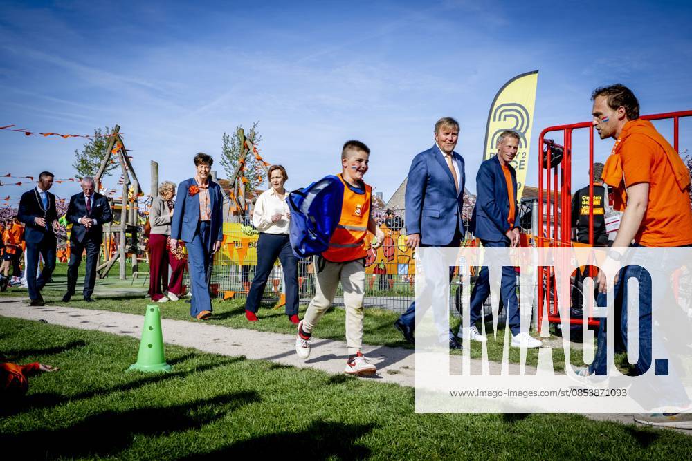 ZEEWOLDE - King Willem-Alexander will give the starting signal for the King s Games during the national opening at public primary school Panta Rhei and ICB Kaleidoscoop in Zeewolde. Traditionally, the King s Games start with the joint King s Breakfast. Subsequently, the King will open the games and visit various sports and games activities. ROBIN UTRECHT ANP netherlands out - belgium out