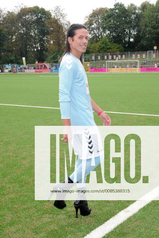 Jorge Gonzalez 10th anniversary of the charity football match KICKEN HERZ the duel celebrities against doctors for a good cause in the stadium Hoheluft SC Victoria Hamburg Hamburg 09 09 2018 Please caption IMAGO Michael Wigglesworth