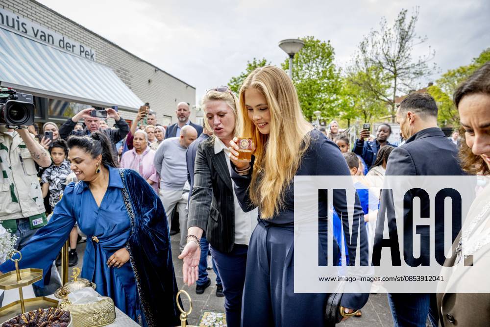 AMSTERDAM - Princess Amalia and Mayor Femke Halsema visit a community center in Amsterdam. The princess paid a two-day visit to the capital at Halsema s invitation to get to know the city better. ROBIN UTRECHT ANP netherlands out - belgium out