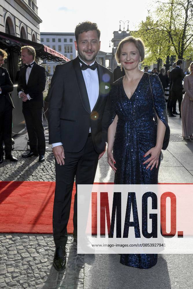 ABB PRESS BALL Franziska Brantner, Federal Chairwoman of Alliance 90 The Greens Felix Banaszak, Federal Chairman of Alliance 90 The Greens, guest at the 73rd Federal Press Ball at the Hotel Adlon Kempinski on 17 April 2026 in Berlin