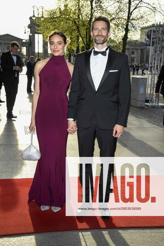 ABB PRESS BALL Arne Friedrich with his wife Linn as guests at the73 Federal Press Ball at the Hotel Adlon Kempinski on 17 04 2026 in Berlin