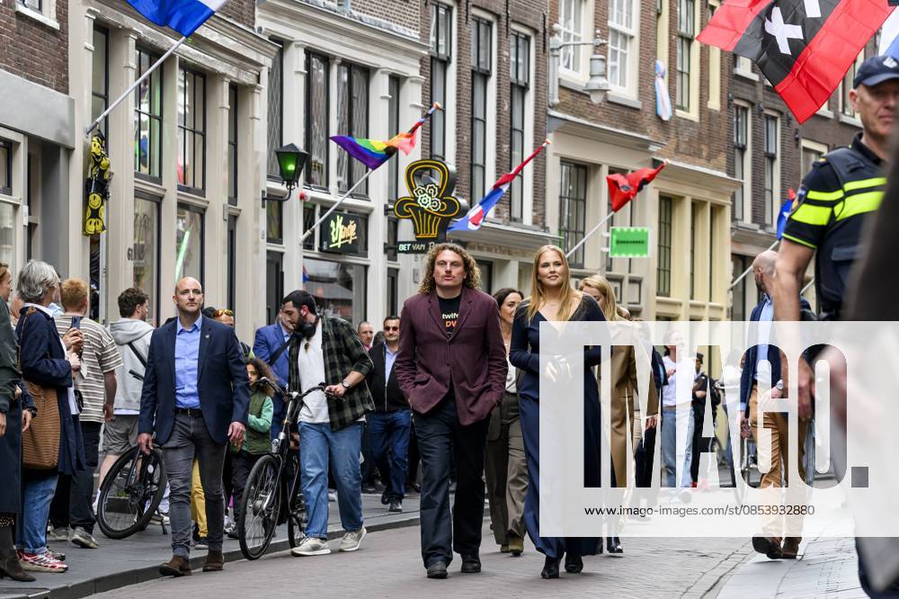 Amsterdam, The Netherlands, 2026-04-17 14:19:04 AMSTERDAM, 17-04-2026, Zeedijk Princess of Orange - Princess Amalia is visiting Amsterdam at the invitation of Mayor Halsema. The visit follows an earlier meeting with Amsterdammers at the Mayor s official residence. During the two-day visit, the Princess will become better acquainted with various sectors and be briefed on current topics such as science, sports, culture, housing, and social cohesion. PHOTO: NLBeeld Patrick van Emst In the photo: A walk along the Zeedijk during which explanations are given regarding housing, entrepreneurship, and social connection. A café, a radio studio, and an Asian supermarket, among others, are also visited. Credit: NL Beeld Patrick van Emst