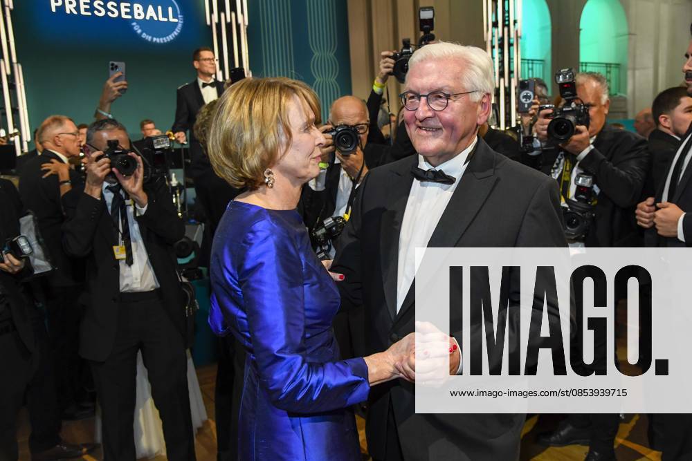 ABB PRESS BALL German President Frank Walter Steinmeier dancing with his wife Elke Buedenbender at the 73rd Federal Press Ball at the Hotel Adlon Kempinski on April 17, 2026 in Berlin