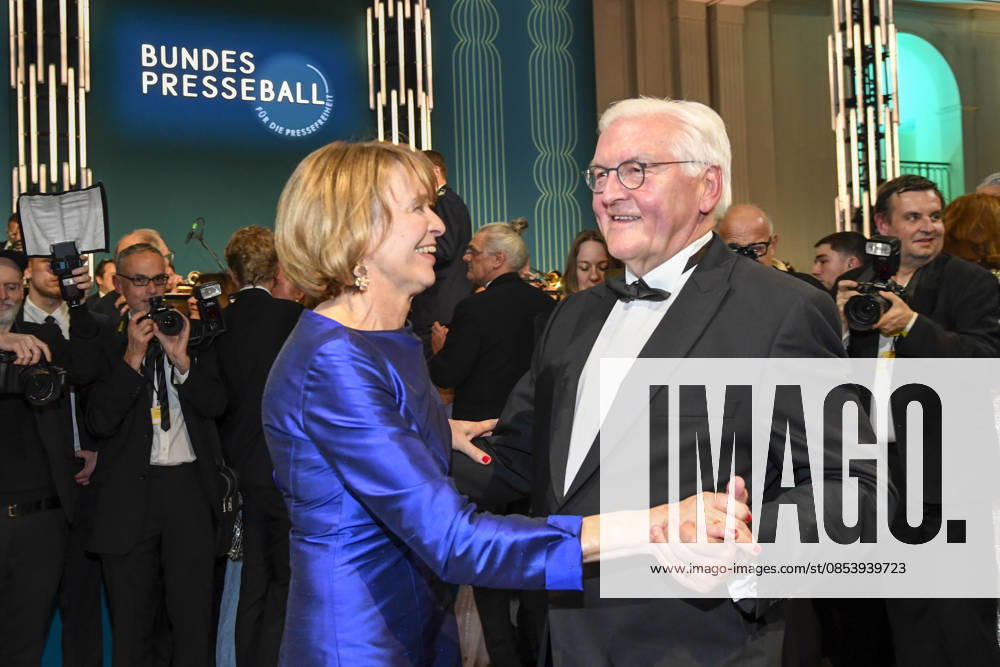 ABB PRESS BALL German President Frank Walter Steinmeier dancing with his wife Elke Buedenbender at the 73rd Federal Press Ball at the Hotel Adlon Kempinski on April 17, 2026 in Berlin