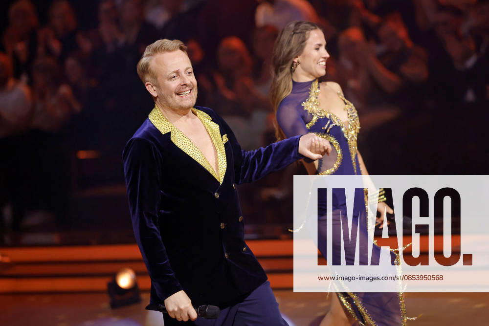 Entertainer Ross Antony and professional dancer Mariia Maksina at the sixth dance show of the 19th season of the RTL dance show Lets Dance at the Coloneum Ross Antony still has dried blood on his face after sustaining a bleeding wound while dancing Cologne, 17 04 2026 NRW Germany