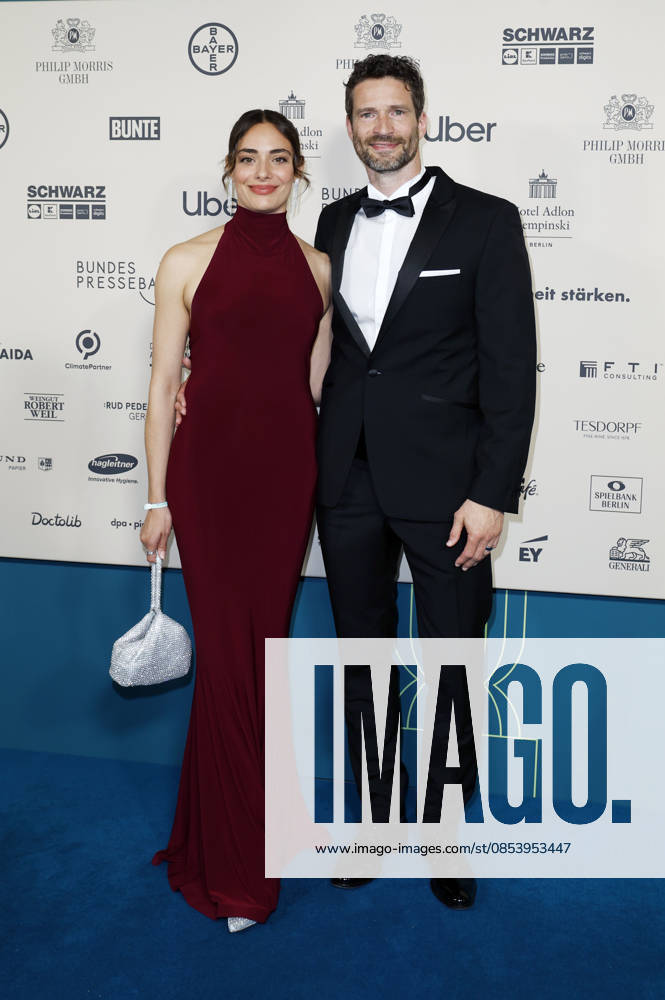 Arne Friedrich with guest at the 73 Federal Press Ball 2026 at the Hotel Adlon Kempinski Berlin, 17 04 2026 Foto:xJ.xFuturexImagex bundespresseball_6404