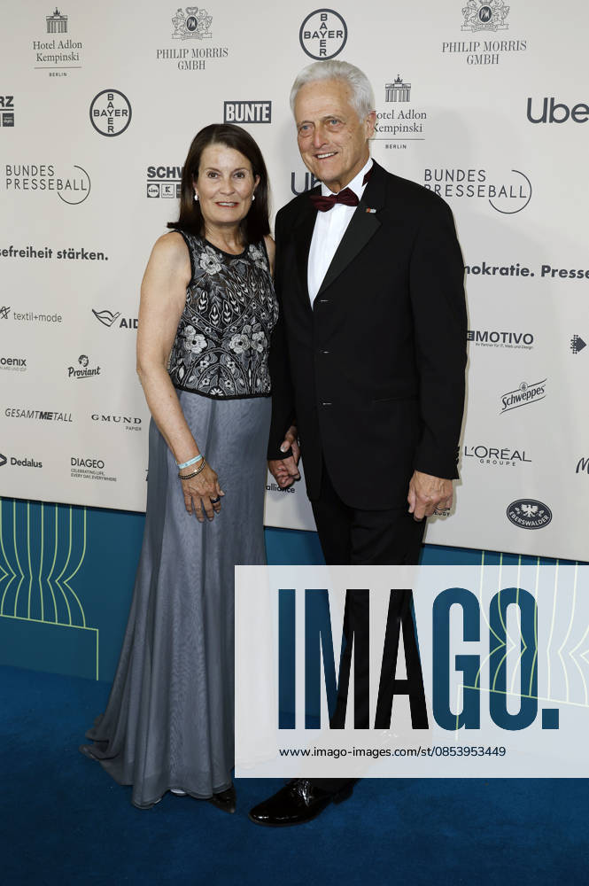 Peter Ramsauer with his wife Susanne Ramsauer at the 73 Federal Press Ball 2026 at the Hotel Adlon Kempinski Berlin, 17 04 2026 Foto:xJ.xFuturexImagex bundespresseball_6406