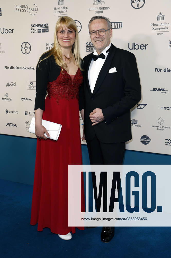 Jörg Dittrich with his wife at the 73 Federal Press Ball 2026 at the Hotel Adlon Kempinski Berlin, 17 04 2026 Foto:xJ.xFuturexImagex bundespresseball_6410