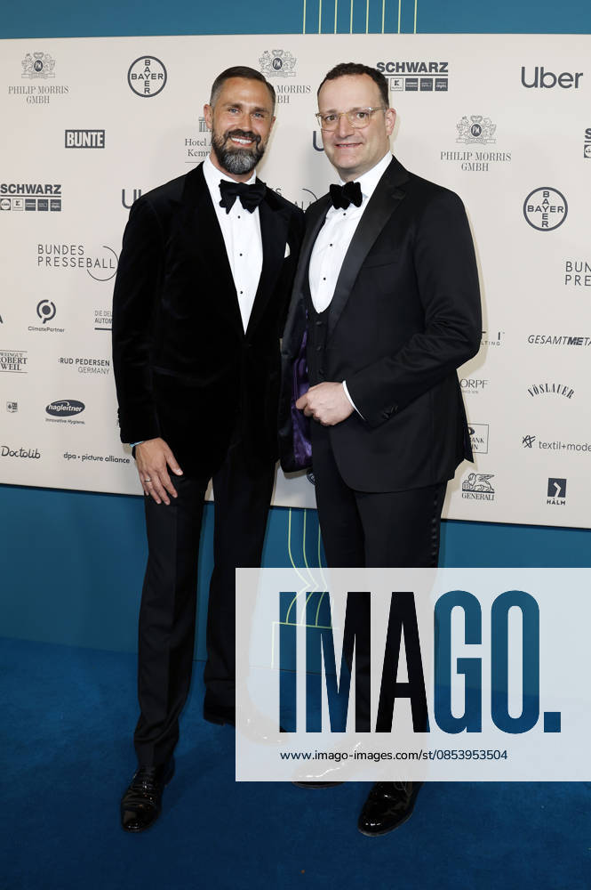 Jens Spahn with husband Daniel Funke at the 73 Federal Press Ball 2026 at the Hotel Adlon Kempinski Berlin, 17 04 2026 Foto:xJ.xFuturexImagex bundespresseball_6424