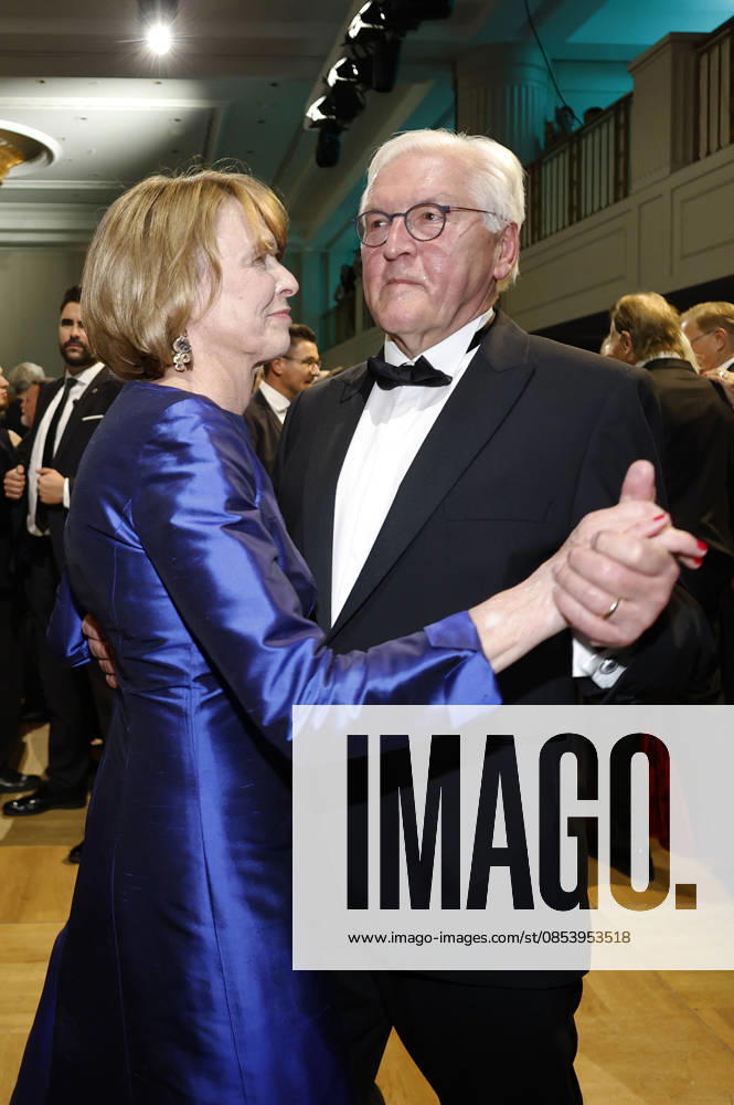Frank Walter Steinmeier with his wife Elke Büdenbender at the 73 Federal Press Ball 2026 at the Hotel Adlon Kempinski Berlin, 17 04 2026 Foto:xJ.xFuturexImagex bundespresseball_6449
