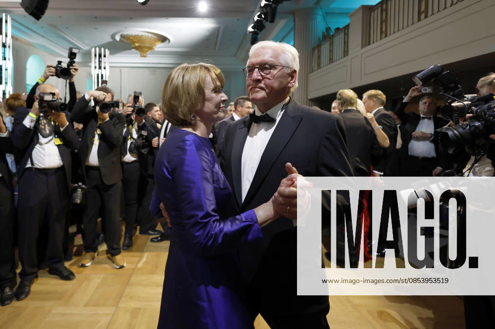 Frank Walter Steinmeier with his wife Elke Büdenbender at the 73 Federal Press Ball 2026 at the Hotel Adlon Kempinski Berlin, 17 04 2026 Foto:xJ.xFuturexImagex bundespresseball_6450