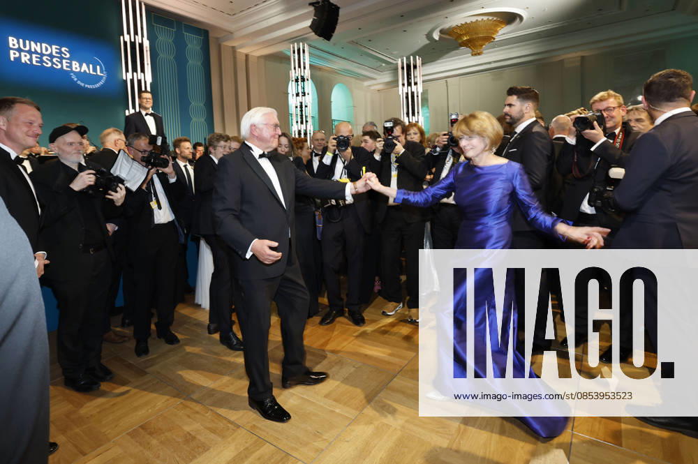 Frank Walter Steinmeier with his wife Elke Büdenbender at the 73 Federal Press Ball 2026 at the Hotel Adlon Kempinski Berlin, 17 04 2026 Foto:xJ.xFuturexImagex bundespresseball_6451