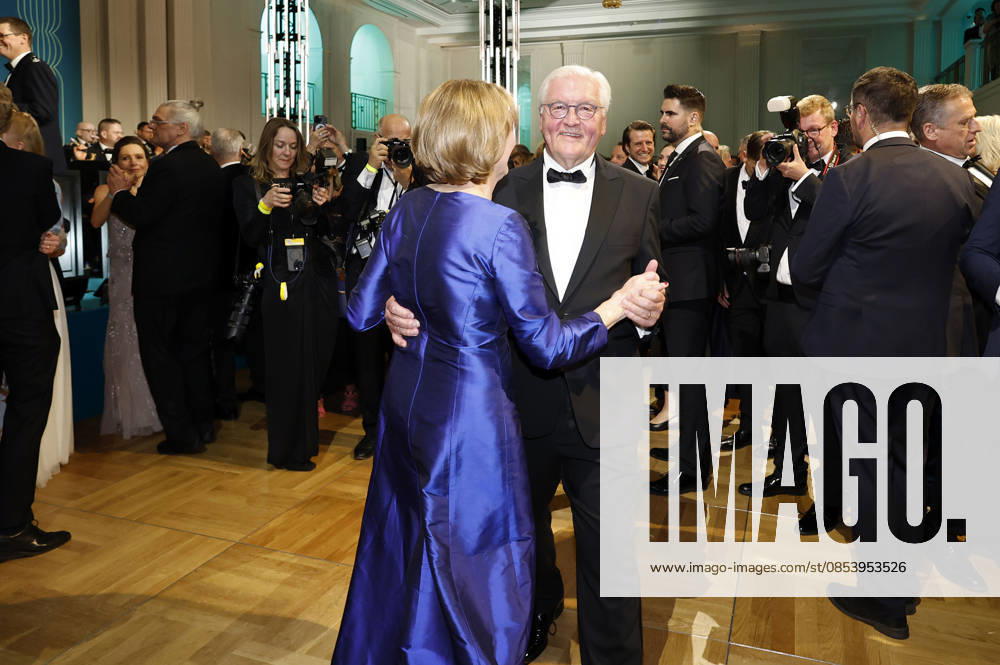 Frank Walter Steinmeier with his wife Elke Büdenbender at the 73 Federal Press Ball 2026 at the Hotel Adlon Kempinski Berlin, 17 04 2026 Foto:xJ.xFuturexImagex bundespresseball_6452