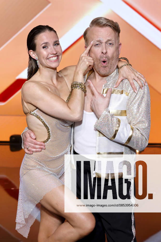 Entertainer Ross Antony and professional dancer Mariia Maksina at the sixth dance show of the 19th season of the RTL dance show Lets Dance at the Coloneum A plaster covers the incident from the show Ross Antony ran blood over his face during the dance after sustaining a bleeding wound Cologne, 17 04 2026 NRW Germany