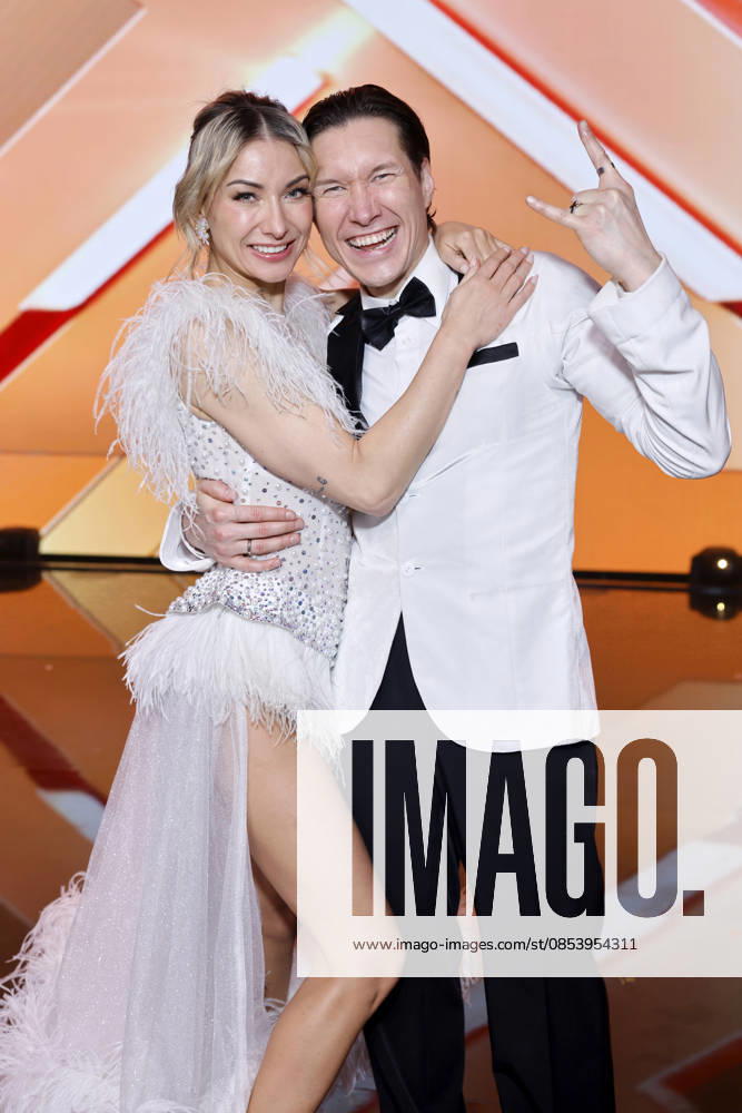 Singer Anna Carina Woitschack and dancer Evgeny Vinokurov at the sixth dance show of the 19th season of the RTL dance show Lets Dance at the Coloneum Cologne, 17 04 2026 NRW Germany
