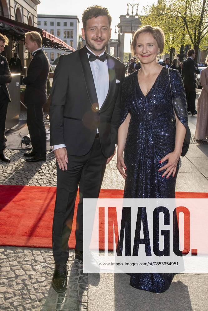 ABB PRESS BALL Franziska Brantner, Federal Chairwoman of Alliance 90 The Greens Felix Banaszak, Federal Chairman of Alliance 90 The Greens, guest at the 73rd Federal Press Ball at the Hotel Adlon Kempinski on 17 April 2026 in Berlin