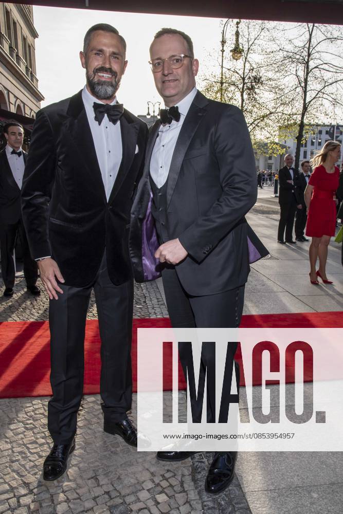 ABB PRESS BALL Daniel Funke and Jens Spahn with husband as guests at the 73 Federal Press Ball at the Hotel Adlon Kempinski on 17 04 2026 in Berlin